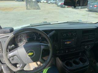 2015 Chevrolet Express 3500 Work Van - Interior Full Dashboard Image